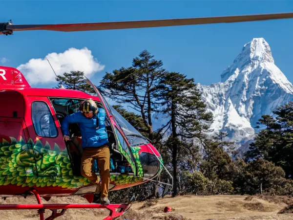 Everest Helicopter Tour 1