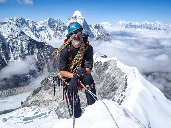 Island Peak Climbing with Everest Base Camp Trek- 19 days