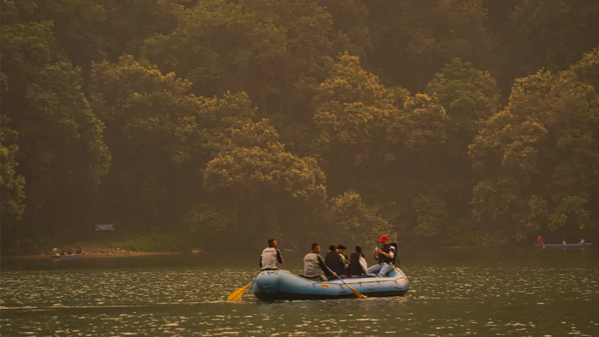 annapurna base camp trek with poonhill pokhara